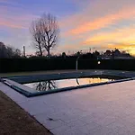 Appartamento Kibilù - With Pool, Near Maggiore *