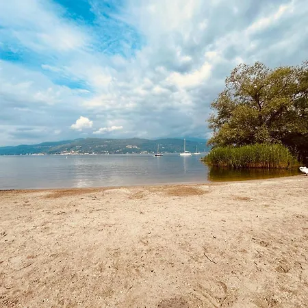 Kibilu - With Pool, Near Maggiore *