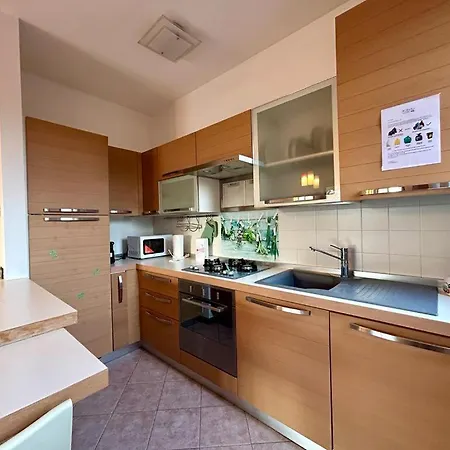 Kibilu - With Pool, Near Maggiore Apartman