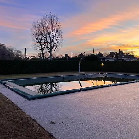 Apartman Kibilu - With Pool, Near Maggiore *