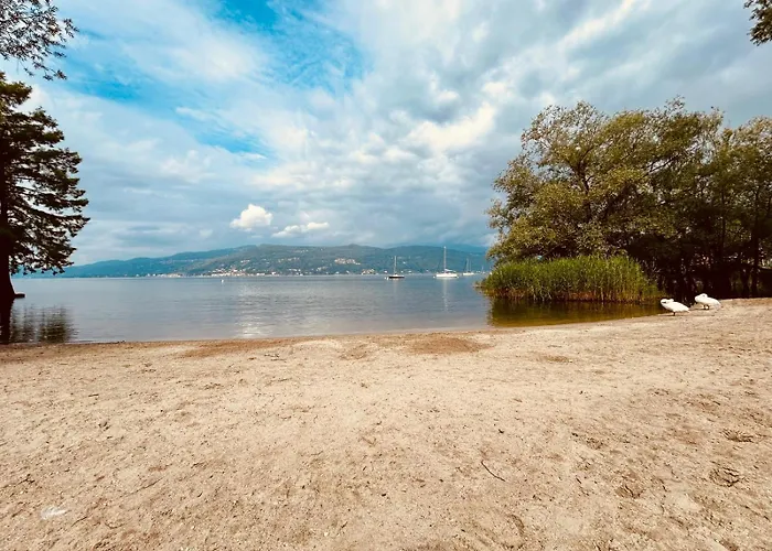 Kibilu - With Pool, Near Maggiore *